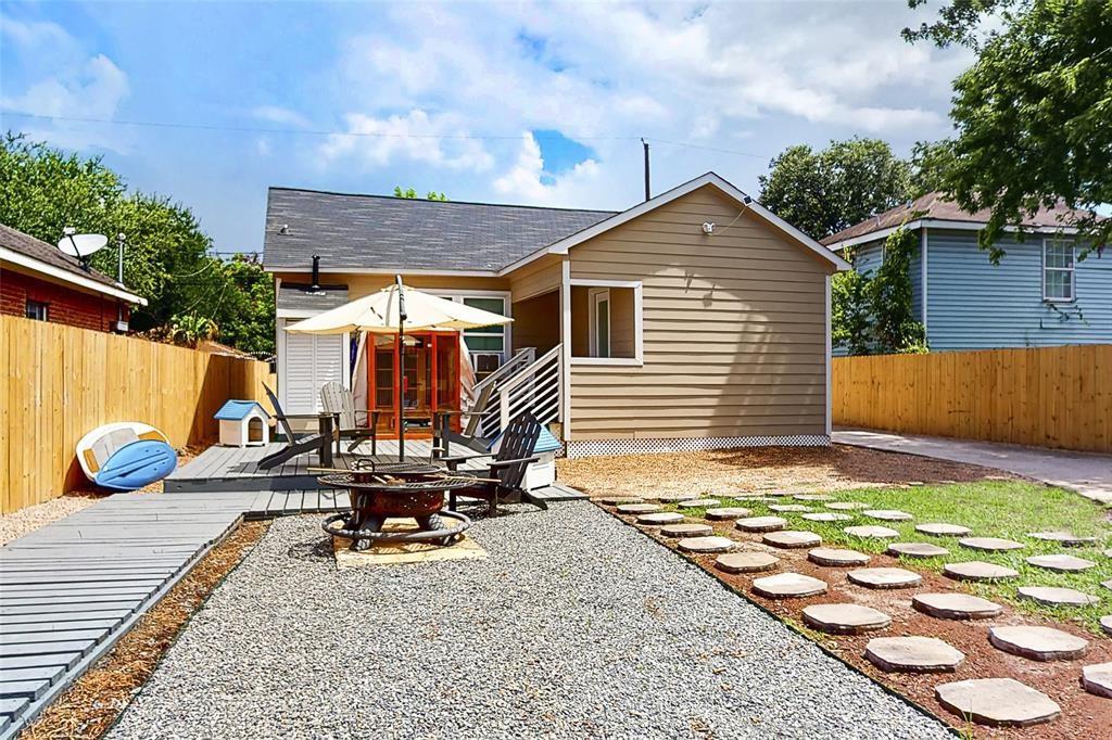 1126 1 Ryon Street, Houston, Texas 77009, 5 Bedrooms Bedrooms, ,3 BathroomsBathrooms,Multi-family,For Sale,Ryon,70801374
