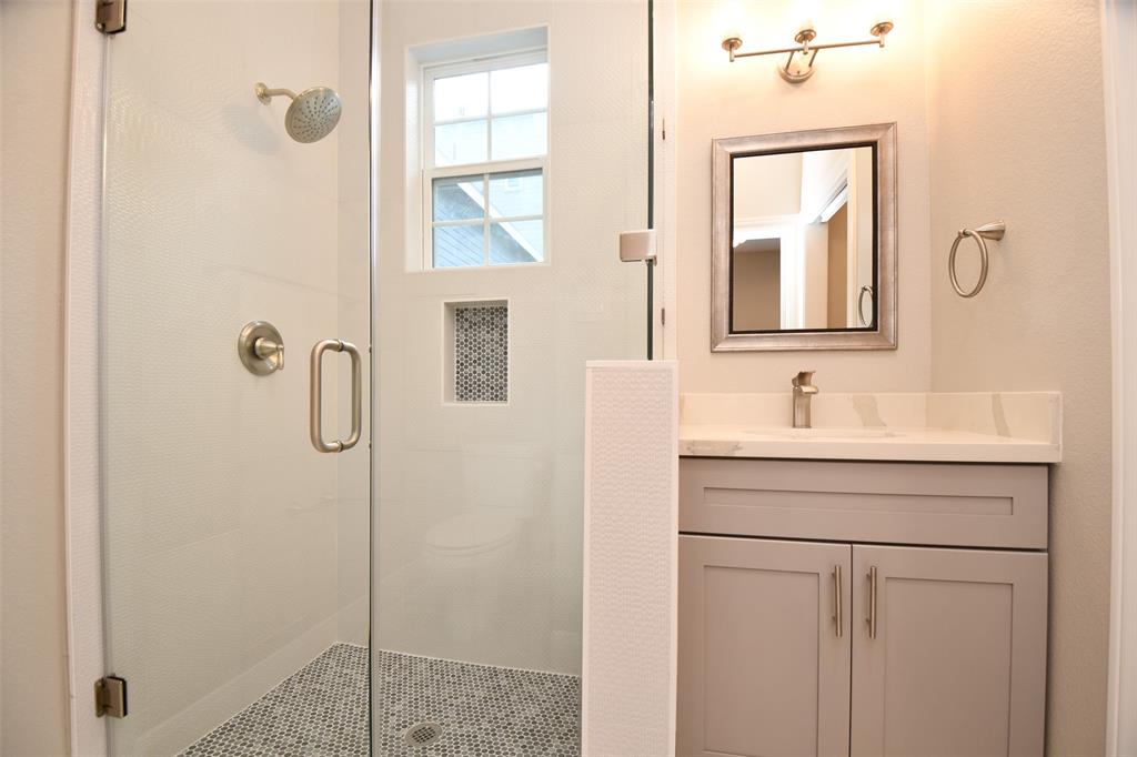 1209 1 Crockett Street, Houston, Texas 77007, 3 Bedrooms Bedrooms, 5 Rooms Rooms,2 BathroomsBathrooms,Single-family,For Sale,Crockett,71655415