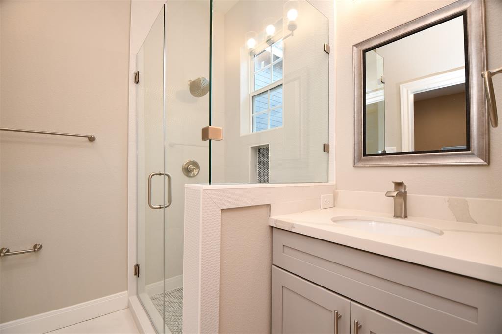 1209 1 Crockett Street, Houston, Texas 77007, 3 Bedrooms Bedrooms, 5 Rooms Rooms,2 BathroomsBathrooms,Single-family,For Sale,Crockett,71655415