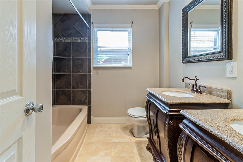 5234 1 Hummingbird Street, Houston, Texas 77035, 3 Bedrooms Bedrooms, 3 Rooms Rooms,2 BathroomsBathrooms,Single-family,For Sale,Hummingbird,66867065
