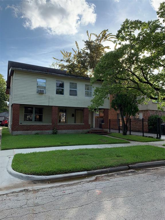 1430 2 Scharpe Street, Houston, Texas 77023, 3 Bedrooms Bedrooms, ,1 BathroomBathrooms,Multi-family,For Sale,Scharpe,24288311