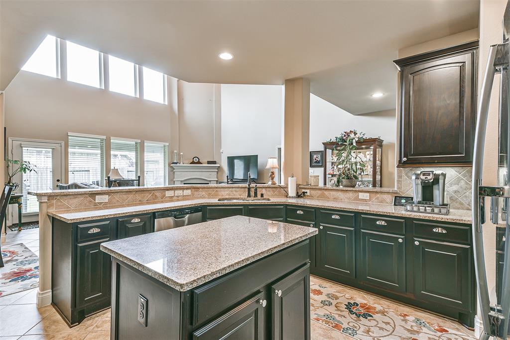 13523 2 Navigate Point Lane, Houston, Texas 77044, 5 Bedrooms Bedrooms, 10 Rooms Rooms,4 BathroomsBathrooms,Single-family,For Sale,Navigate Point,77495691