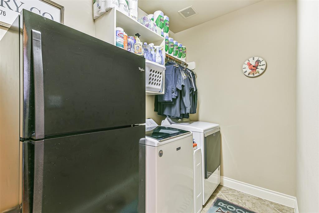 13523 2 Navigate Point Lane, Houston, Texas 77044, 5 Bedrooms Bedrooms, 10 Rooms Rooms,4 BathroomsBathrooms,Single-family,For Sale,Navigate Point,77495691