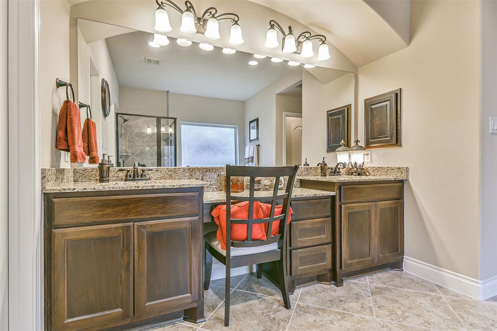 13523 2 Navigate Point Lane, Houston, Texas 77044, 5 Bedrooms Bedrooms, 10 Rooms Rooms,4 BathroomsBathrooms,Single-family,For Sale,Navigate Point,77495691