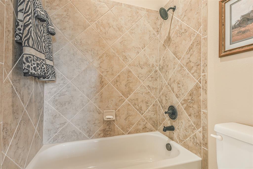 13523 2 Navigate Point Lane, Houston, Texas 77044, 5 Bedrooms Bedrooms, 10 Rooms Rooms,4 BathroomsBathrooms,Single-family,For Sale,Navigate Point,77495691