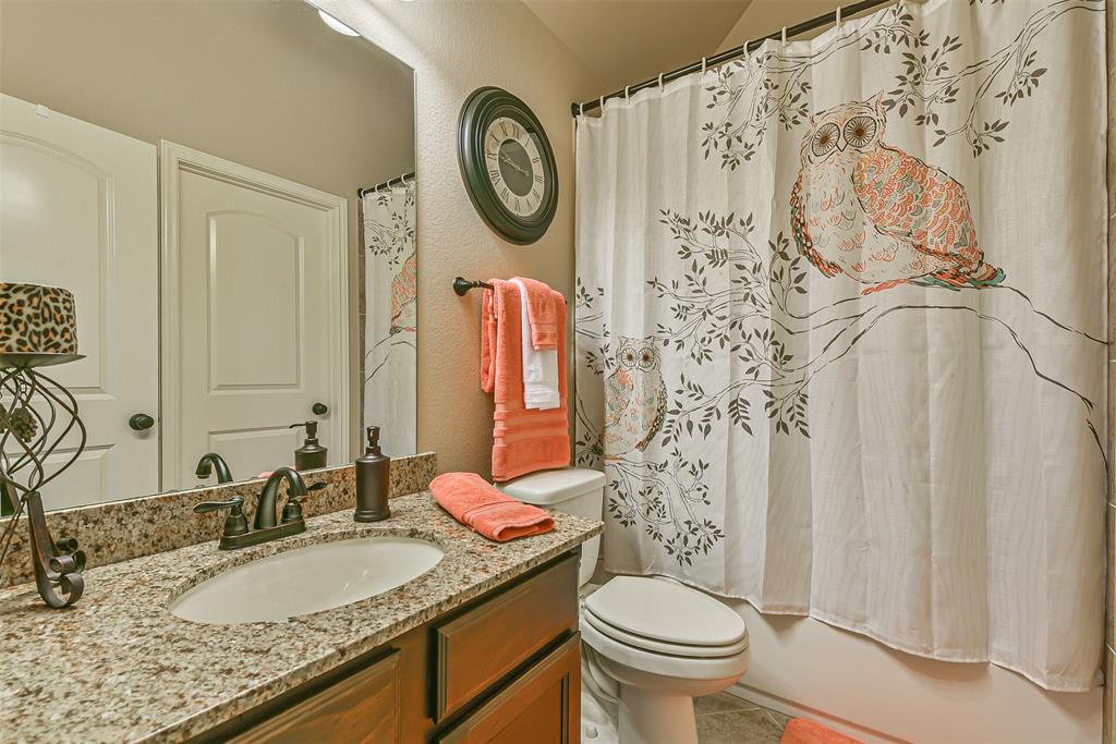13523 2 Navigate Point Lane, Houston, Texas 77044, 5 Bedrooms Bedrooms, 10 Rooms Rooms,4 BathroomsBathrooms,Single-family,For Sale,Navigate Point,77495691