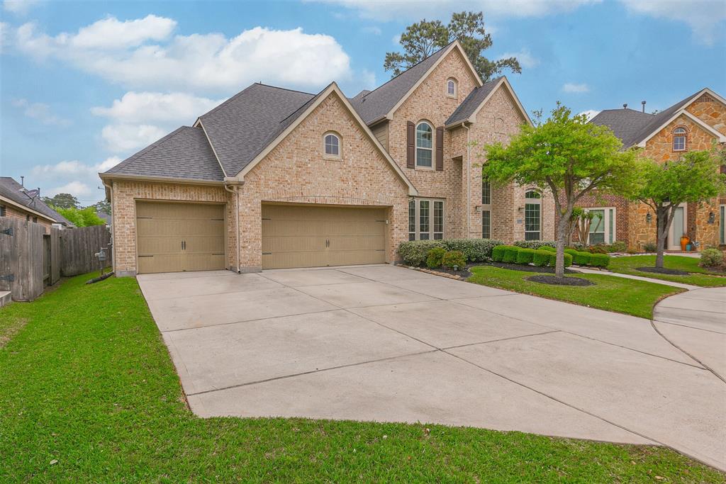 13523 2 Navigate Point Lane, Houston, Texas 77044, 5 Bedrooms Bedrooms, 10 Rooms Rooms,4 BathroomsBathrooms,Single-family,For Sale,Navigate Point,77495691
