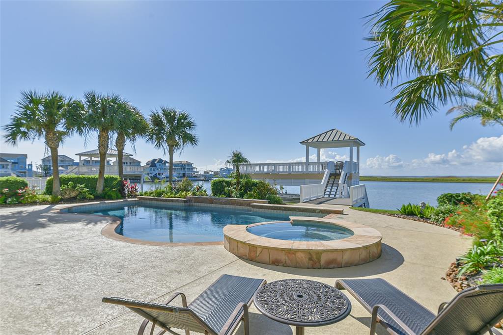 20918 2 Sunset Bay Drive, Galveston, Texas 77554, 4 Bedrooms Bedrooms, 10 Rooms Rooms,4 BathroomsBathrooms,Single-family,For Sale,Sunset Bay,921301