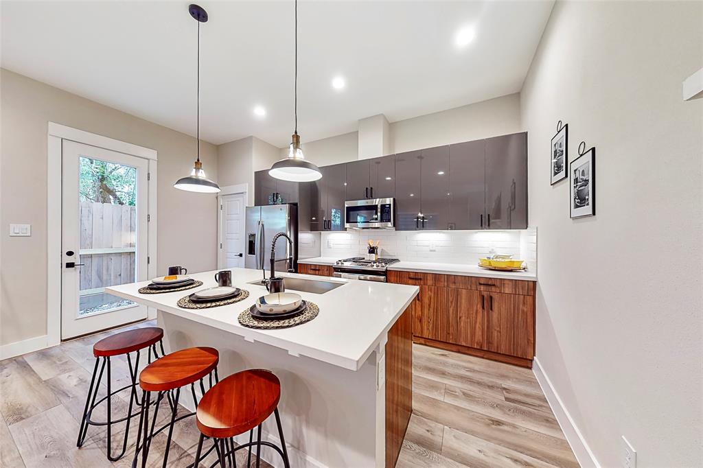 1068 2 Mansfield Street, Houston, Texas 77091, 3 Bedrooms Bedrooms, 3 Rooms Rooms,2 BathroomsBathrooms,Single-family,For Sale,Mansfield,68907514