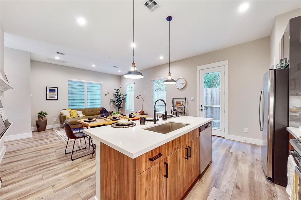1068 2 Mansfield Street, Houston, Texas 77091, 3 Bedrooms Bedrooms, 3 Rooms Rooms,2 BathroomsBathrooms,Single-family,For Sale,Mansfield,68907514