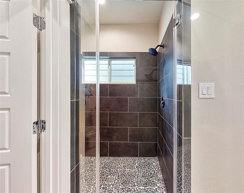1068 2 Mansfield Street, Houston, Texas 77091, 3 Bedrooms Bedrooms, 3 Rooms Rooms,2 BathroomsBathrooms,Single-family,For Sale,Mansfield,68907514
