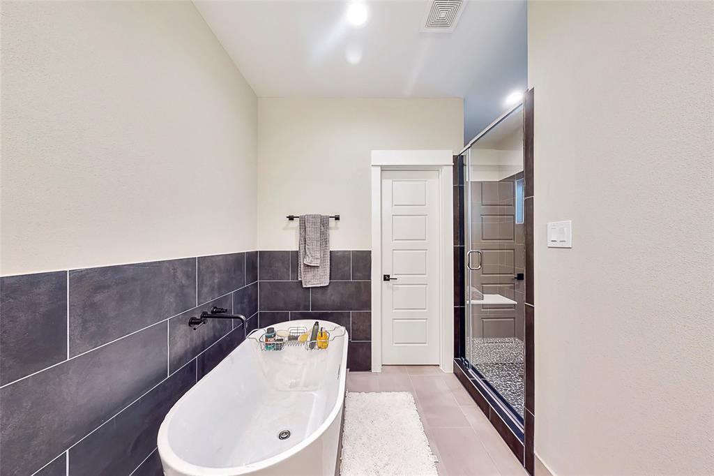 1068 2 Mansfield Street, Houston, Texas 77091, 3 Bedrooms Bedrooms, 3 Rooms Rooms,2 BathroomsBathrooms,Single-family,For Sale,Mansfield,68907514