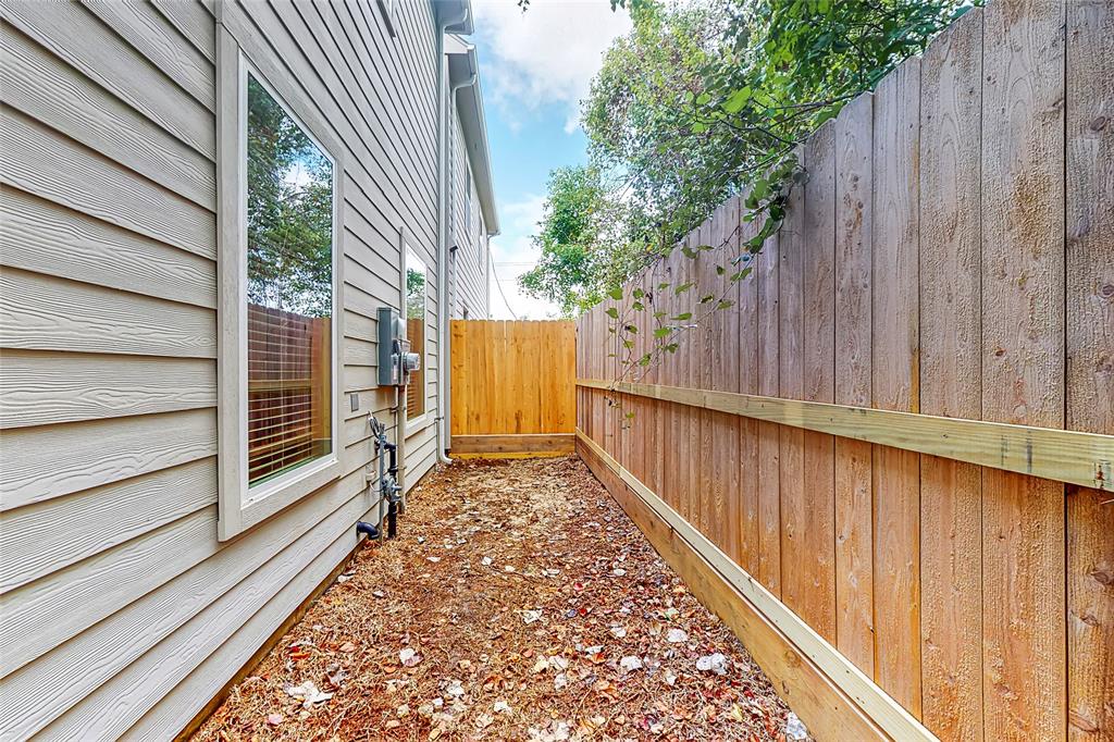 1068 2 Mansfield Street, Houston, Texas 77091, 3 Bedrooms Bedrooms, 3 Rooms Rooms,2 BathroomsBathrooms,Single-family,For Sale,Mansfield,68907514