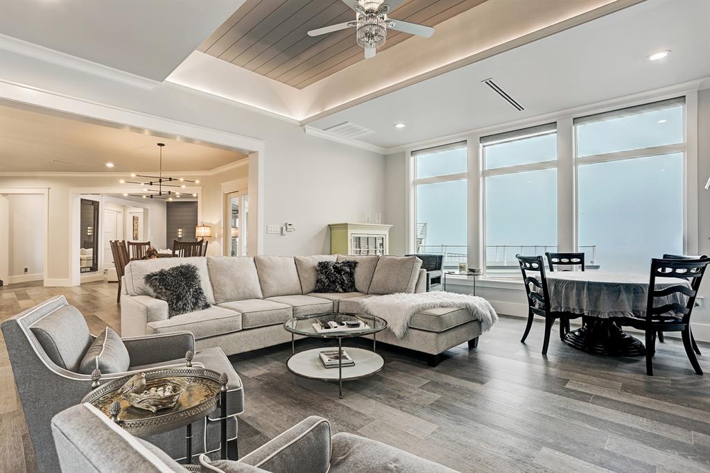 943 3 Long Reach Drive, Tiki Island, Texas 77554, 4 Bedrooms Bedrooms, 11 Rooms Rooms,4 BathroomsBathrooms,Single-family,For Sale,Long Reach,79773457
