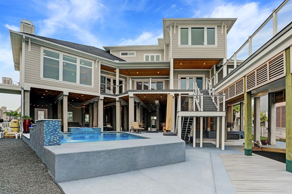 943 3 Long Reach Drive, Tiki Island, Texas 77554, 4 Bedrooms Bedrooms, 11 Rooms Rooms,4 BathroomsBathrooms,Single-family,For Sale,Long Reach,79773457