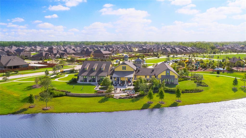 1735 2 Waters Branch Drive, Missouri City, Texas 77459, 4 Bedrooms Bedrooms, 10 Rooms Rooms,3 BathroomsBathrooms,Single-family,For Sale,Waters Branch,88889115