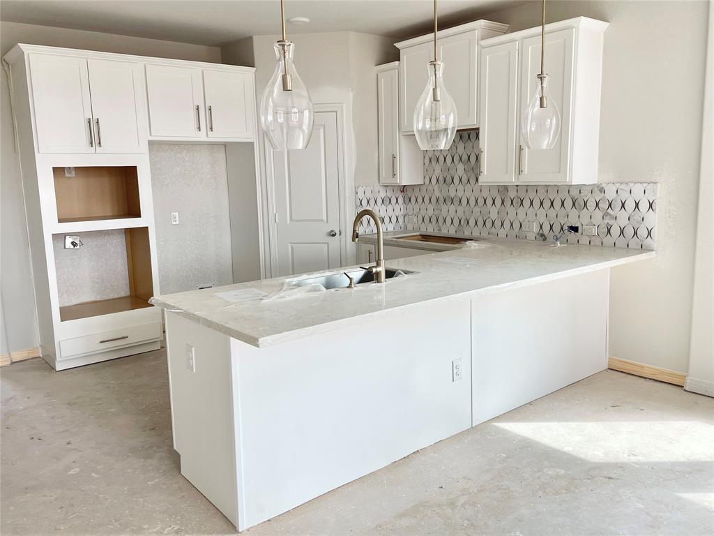 1735 2 Waters Branch Drive, Missouri City, Texas 77459, 4 Bedrooms Bedrooms, 10 Rooms Rooms,3 BathroomsBathrooms,Single-family,For Sale,Waters Branch,88889115