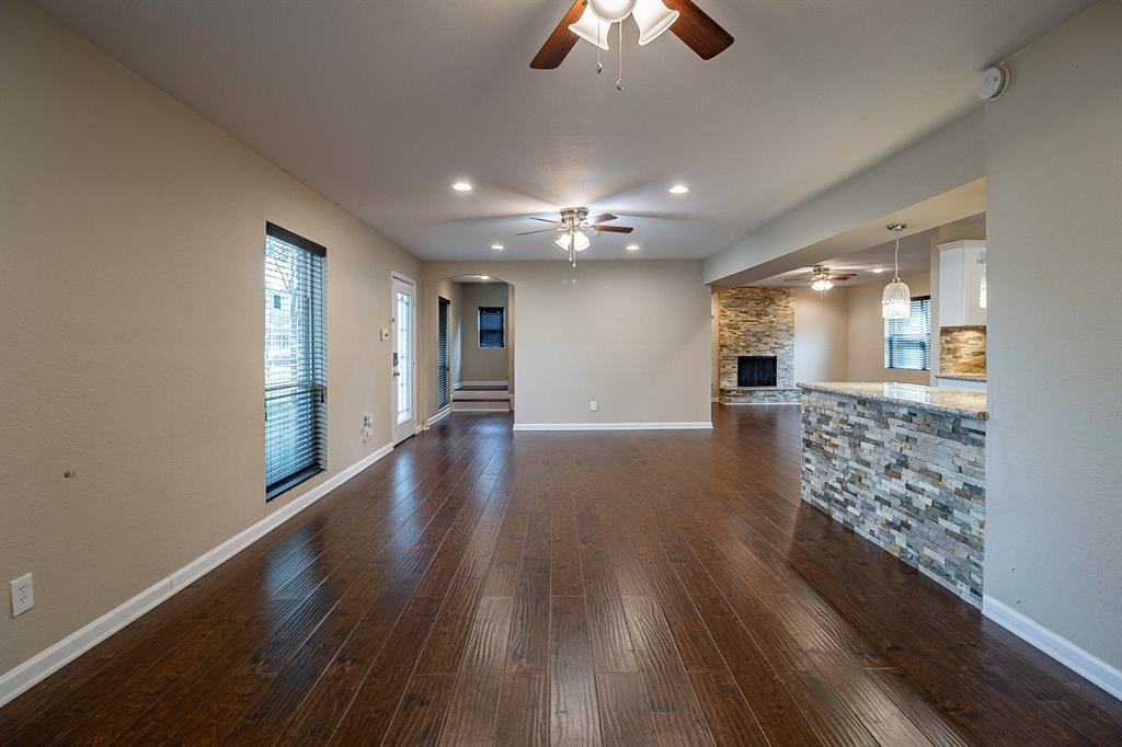 5911 2 Bellfort Street, Houston, Texas 77035, 4 Bedrooms Bedrooms, 4 Rooms Rooms,3 BathroomsBathrooms,Single-family,For Sale,Bellfort,57401821