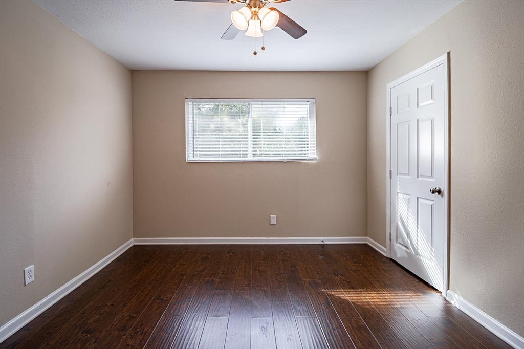 5911 2 Bellfort Street, Houston, Texas 77035, 4 Bedrooms Bedrooms, 4 Rooms Rooms,3 BathroomsBathrooms,Single-family,For Sale,Bellfort,57401821