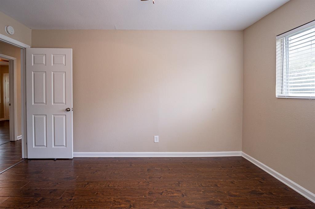5911 2 Bellfort Street, Houston, Texas 77035, 4 Bedrooms Bedrooms, 4 Rooms Rooms,3 BathroomsBathrooms,Single-family,For Sale,Bellfort,57401821