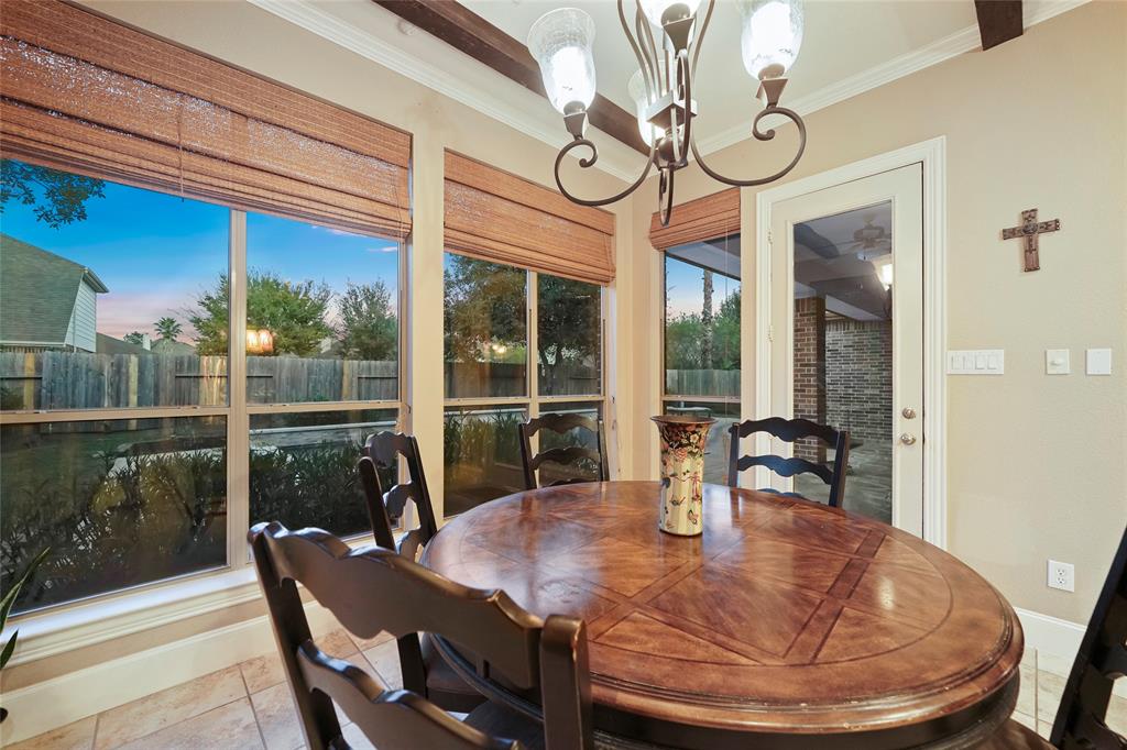 17318 2 Lake Chelan Lane, Humble, Texas 77346, 5 Bedrooms Bedrooms, 10 Rooms Rooms,4 BathroomsBathrooms,Single-family,For Sale,Lake Chelan,53855087