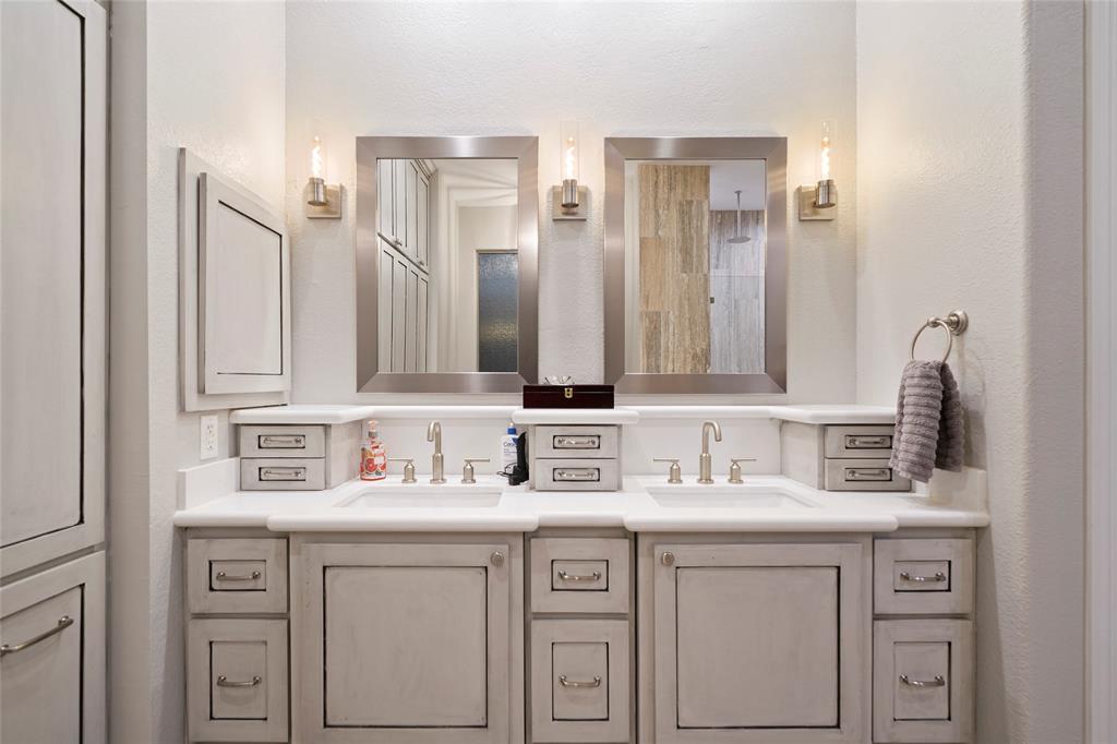 17318 2 Lake Chelan Lane, Humble, Texas 77346, 5 Bedrooms Bedrooms, 10 Rooms Rooms,4 BathroomsBathrooms,Single-family,For Sale,Lake Chelan,53855087