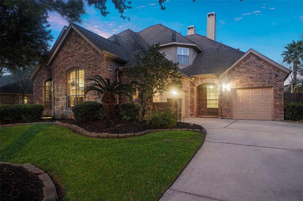 17318 2 Lake Chelan Lane, Humble, Texas 77346, 5 Bedrooms Bedrooms, 10 Rooms Rooms,4 BathroomsBathrooms,Single-family,For Sale,Lake Chelan,53855087