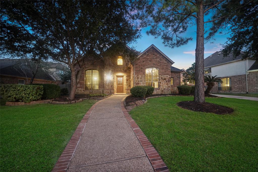 17318 2 Lake Chelan Lane, Humble, Texas 77346, 5 Bedrooms Bedrooms, 10 Rooms Rooms,4 BathroomsBathrooms,Single-family,For Sale,Lake Chelan,53855087