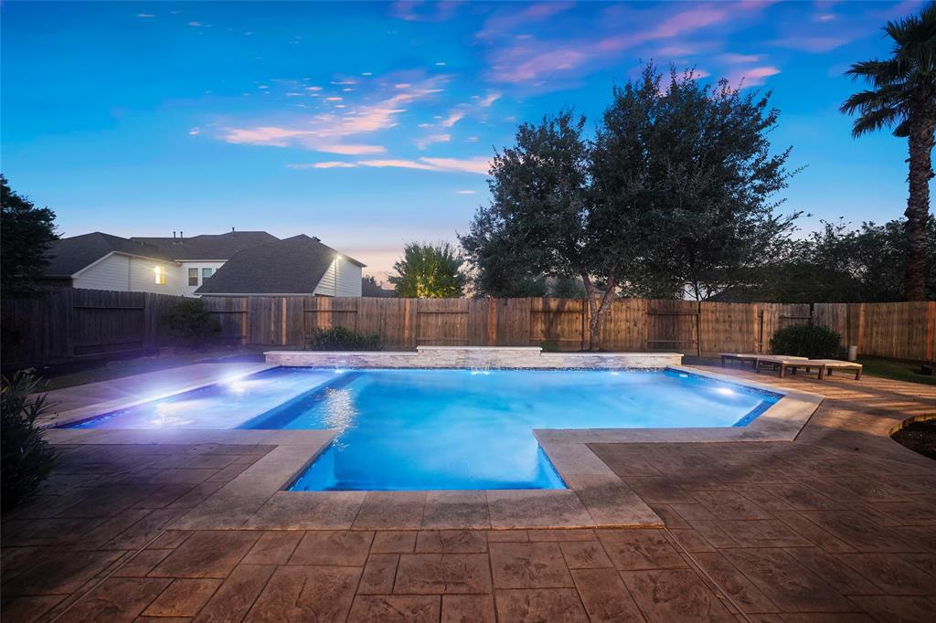 17318 2 Lake Chelan Lane, Humble, Texas 77346, 5 Bedrooms Bedrooms, 10 Rooms Rooms,4 BathroomsBathrooms,Single-family,For Sale,Lake Chelan,53855087