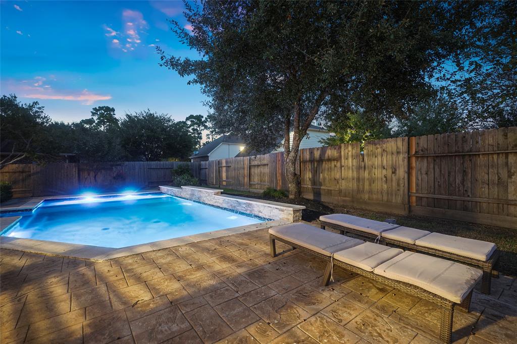 17318 2 Lake Chelan Lane, Humble, Texas 77346, 5 Bedrooms Bedrooms, 10 Rooms Rooms,4 BathroomsBathrooms,Single-family,For Sale,Lake Chelan,53855087