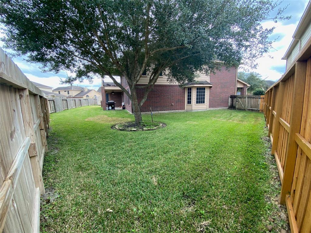 2807 2 Valiant Elm Street, Fresno, Texas 77545, 4 Bedrooms Bedrooms, 14 Rooms Rooms,3 BathroomsBathrooms,Single-family,For Sale,Valiant Elm,65923992