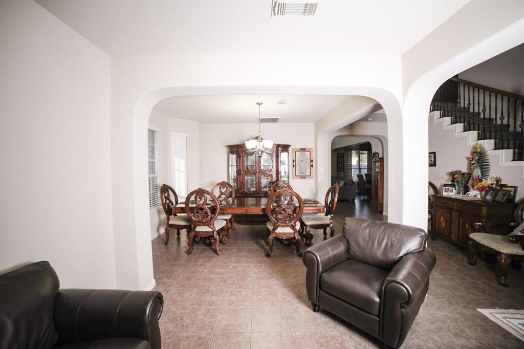 2807 2 Valiant Elm Street, Fresno, Texas 77545, 4 Bedrooms Bedrooms, 14 Rooms Rooms,3 BathroomsBathrooms,Single-family,For Sale,Valiant Elm,65923992