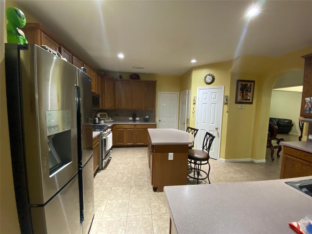 2807 2 Valiant Elm Street, Fresno, Texas 77545, 4 Bedrooms Bedrooms, 14 Rooms Rooms,3 BathroomsBathrooms,Single-family,For Sale,Valiant Elm,65923992