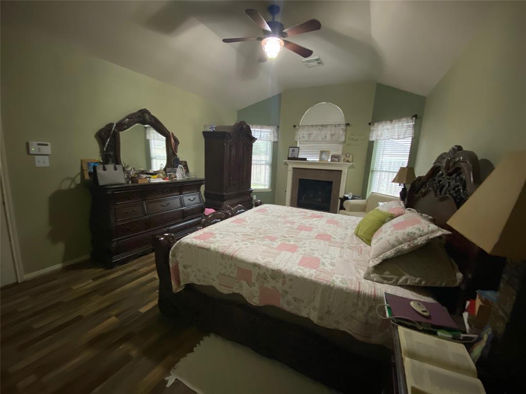 2807 2 Valiant Elm Street, Fresno, Texas 77545, 4 Bedrooms Bedrooms, 14 Rooms Rooms,3 BathroomsBathrooms,Single-family,For Sale,Valiant Elm,65923992