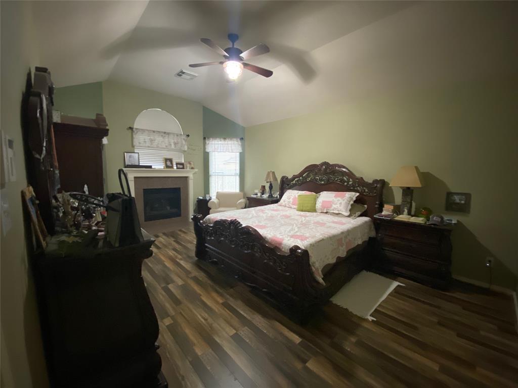 2807 2 Valiant Elm Street, Fresno, Texas 77545, 4 Bedrooms Bedrooms, 14 Rooms Rooms,3 BathroomsBathrooms,Single-family,For Sale,Valiant Elm,65923992