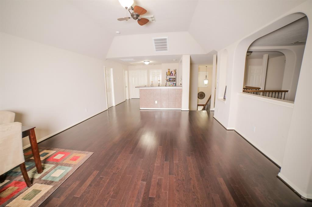 2807 2 Valiant Elm Street, Fresno, Texas 77545, 4 Bedrooms Bedrooms, 14 Rooms Rooms,3 BathroomsBathrooms,Single-family,For Sale,Valiant Elm,65923992