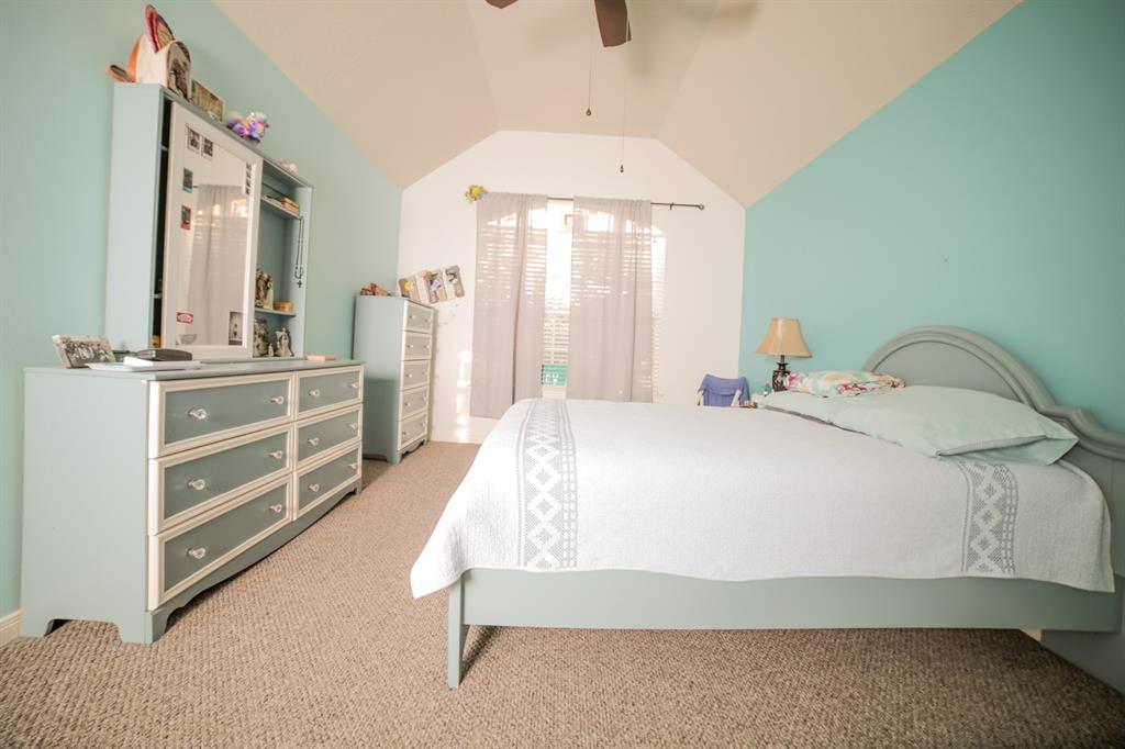 2807 2 Valiant Elm Street, Fresno, Texas 77545, 4 Bedrooms Bedrooms, 14 Rooms Rooms,3 BathroomsBathrooms,Single-family,For Sale,Valiant Elm,65923992