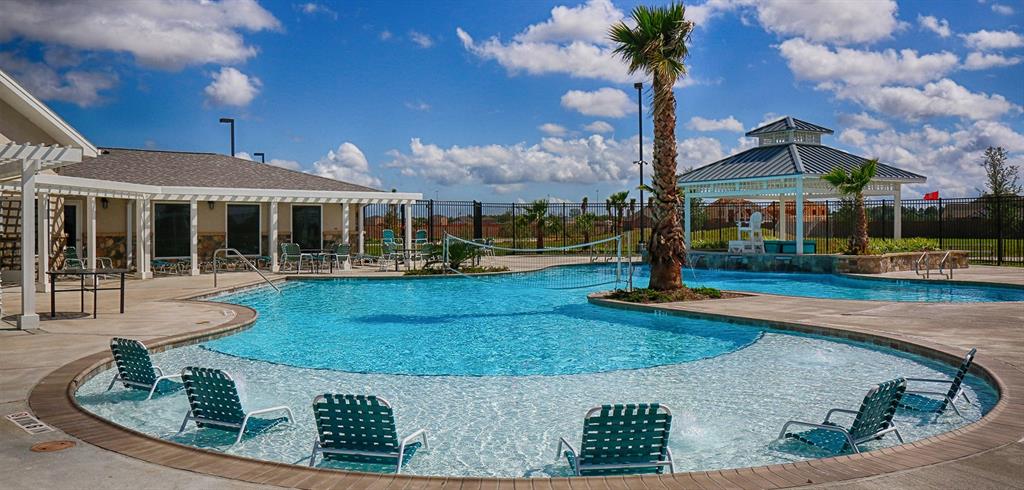 13002 1 Deep Marine Drive, Texas City, Texas 77568, 4 Bedrooms Bedrooms, 6 Rooms Rooms,3 BathroomsBathrooms,Single-family,For Sale,Deep Marine,69681966