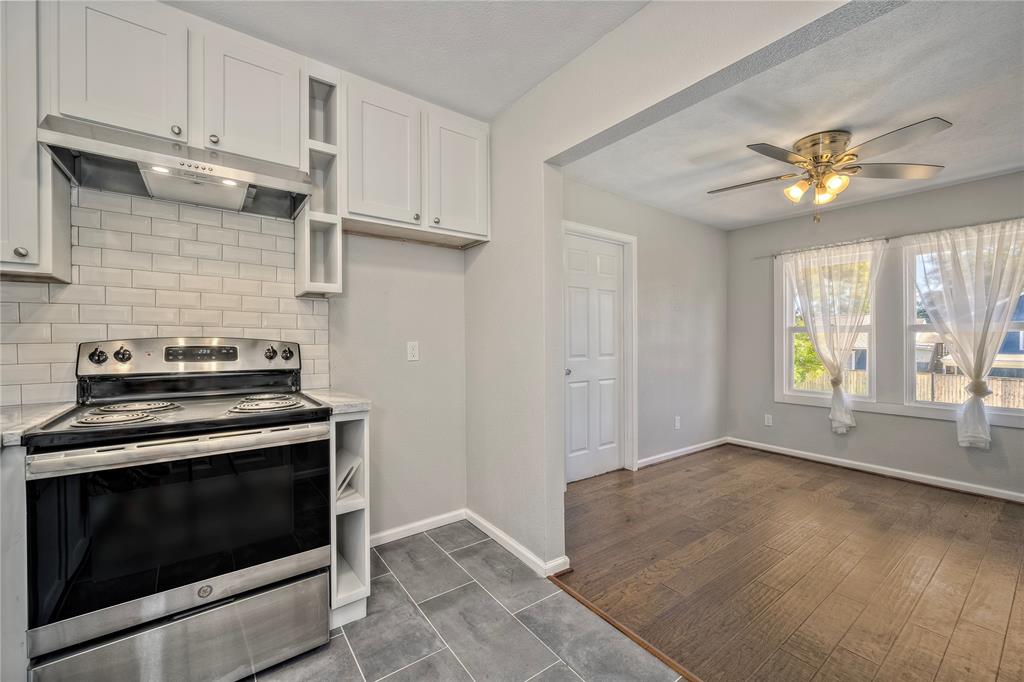 1104 1 16th Street, Houston, Texas 77009, 4 Bedrooms Bedrooms, 5 Rooms Rooms,3 BathroomsBathrooms,Single-family,For Sale,16th,51897565