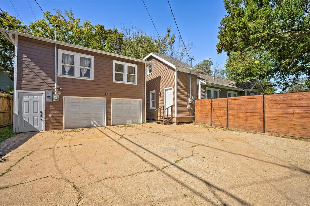 1104 1 16th Street, Houston, Texas 77009, 4 Bedrooms Bedrooms, 5 Rooms Rooms,3 BathroomsBathrooms,Single-family,For Sale,16th,51897565