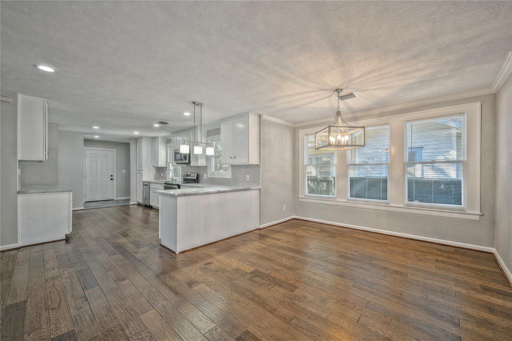 1104 1 16th Street, Houston, Texas 77009, 4 Bedrooms Bedrooms, 5 Rooms Rooms,3 BathroomsBathrooms,Single-family,For Sale,16th,51897565