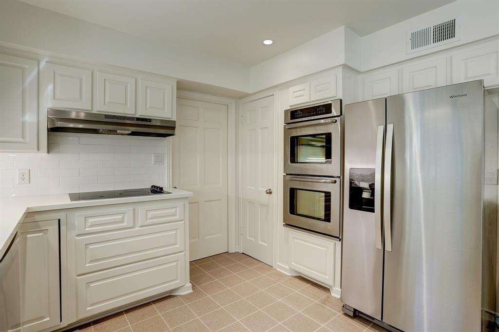 12206 1 Overcup Drive, Houston, Texas 77024, 4 Bedrooms Bedrooms, 12 Rooms Rooms,2 BathroomsBathrooms,Single-family,For Sale,Overcup,59758818