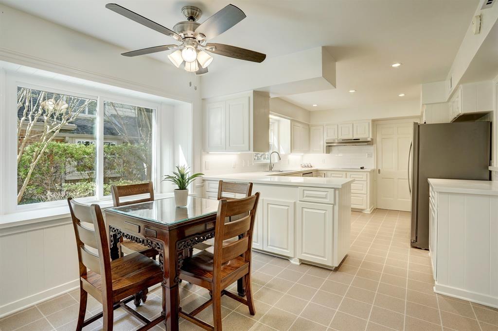 12206 1 Overcup Drive, Houston, Texas 77024, 4 Bedrooms Bedrooms, 12 Rooms Rooms,2 BathroomsBathrooms,Single-family,For Sale,Overcup,59758818