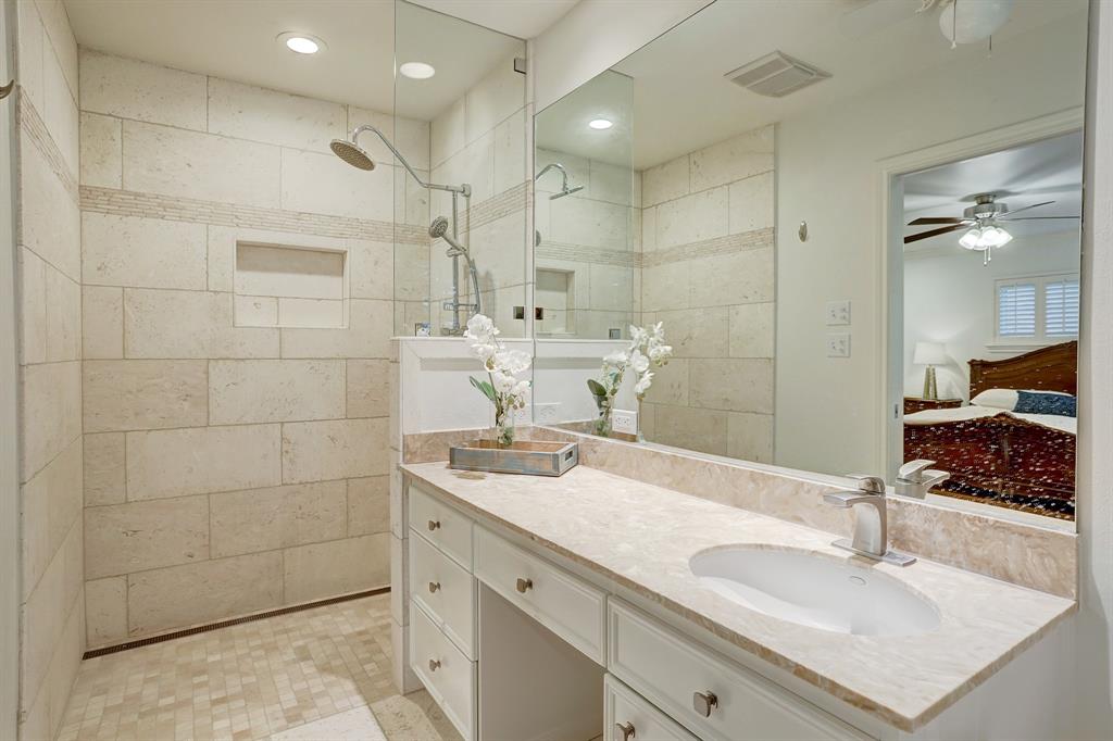 12206 1 Overcup Drive, Houston, Texas 77024, 4 Bedrooms Bedrooms, 12 Rooms Rooms,2 BathroomsBathrooms,Single-family,For Sale,Overcup,59758818
