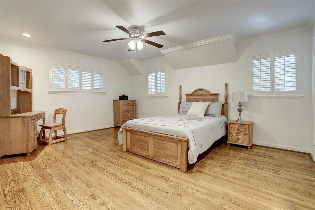 12206 1 Overcup Drive, Houston, Texas 77024, 4 Bedrooms Bedrooms, 12 Rooms Rooms,2 BathroomsBathrooms,Single-family,For Sale,Overcup,59758818