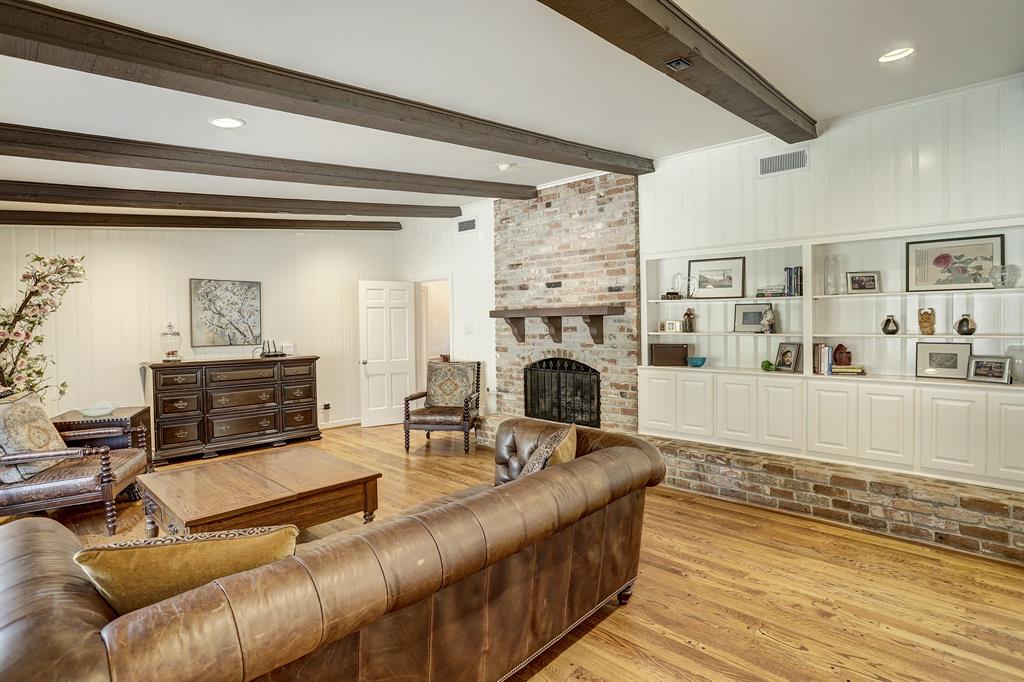 12206 1 Overcup Drive, Houston, Texas 77024, 4 Bedrooms Bedrooms, 12 Rooms Rooms,2 BathroomsBathrooms,Single-family,For Sale,Overcup,59758818