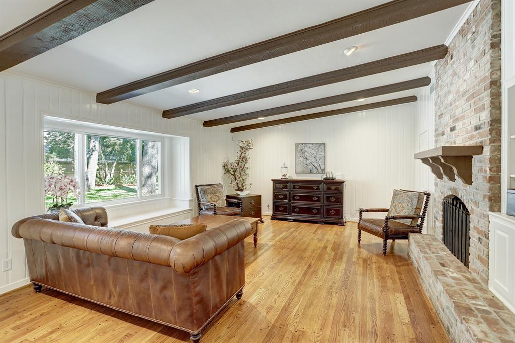 12206 1 Overcup Drive, Houston, Texas 77024, 4 Bedrooms Bedrooms, 12 Rooms Rooms,2 BathroomsBathrooms,Single-family,For Sale,Overcup,59758818