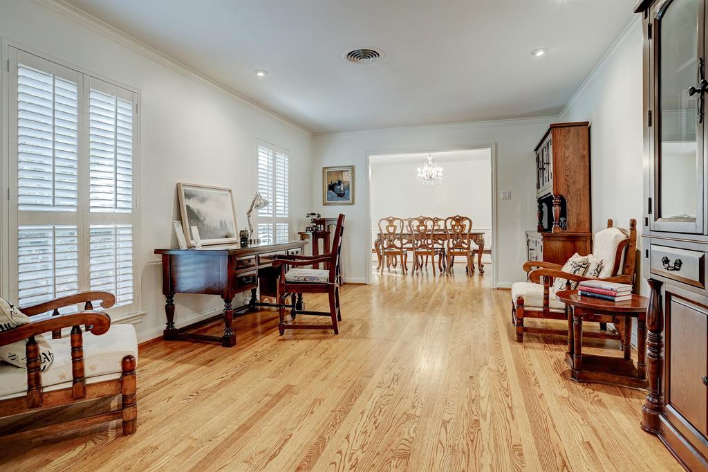 12206 1 Overcup Drive, Houston, Texas 77024, 4 Bedrooms Bedrooms, 12 Rooms Rooms,2 BathroomsBathrooms,Single-family,For Sale,Overcup,59758818