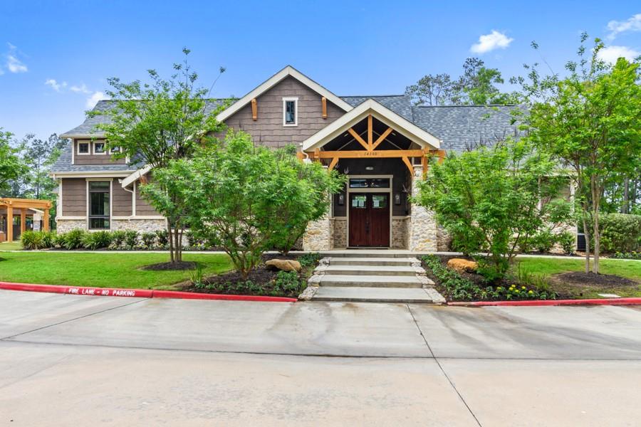 14273 1 Lake Lodge Drive, Conroe, Texas 77384, 4 Bedrooms Bedrooms, 5 Rooms Rooms,3 BathroomsBathrooms,Single-family,For Sale,Lake Lodge,38538564