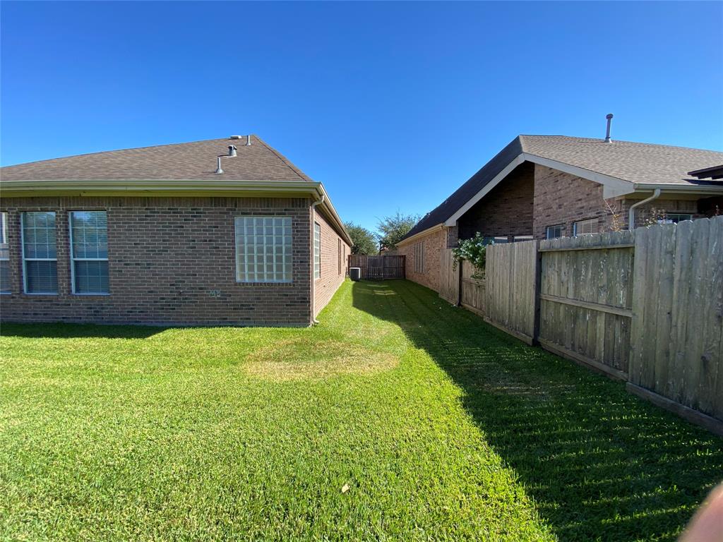 2506 1 Venice Drive, Pearland, Texas 77581, 3 Bedrooms Bedrooms, 7 Rooms Rooms,2 BathroomsBathrooms,Single-family,For Sale,Venice,22763514